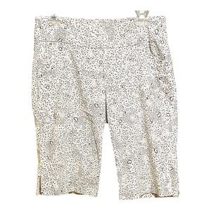 Breezes Bermuda Stretch Bike Shorts 10 NWOT